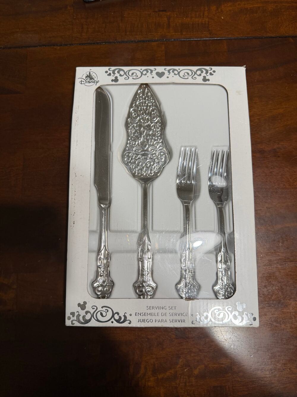 Disney Parks Fairytale Weddings Cake Serving Set